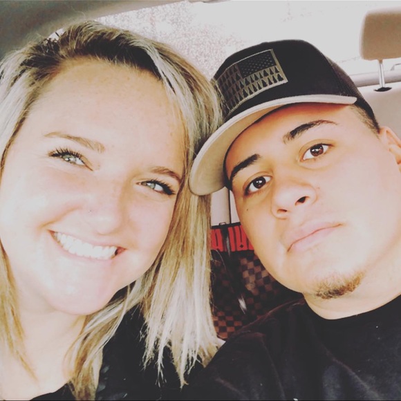 Meet your Posher, Mauricio - Picture 2 of 2